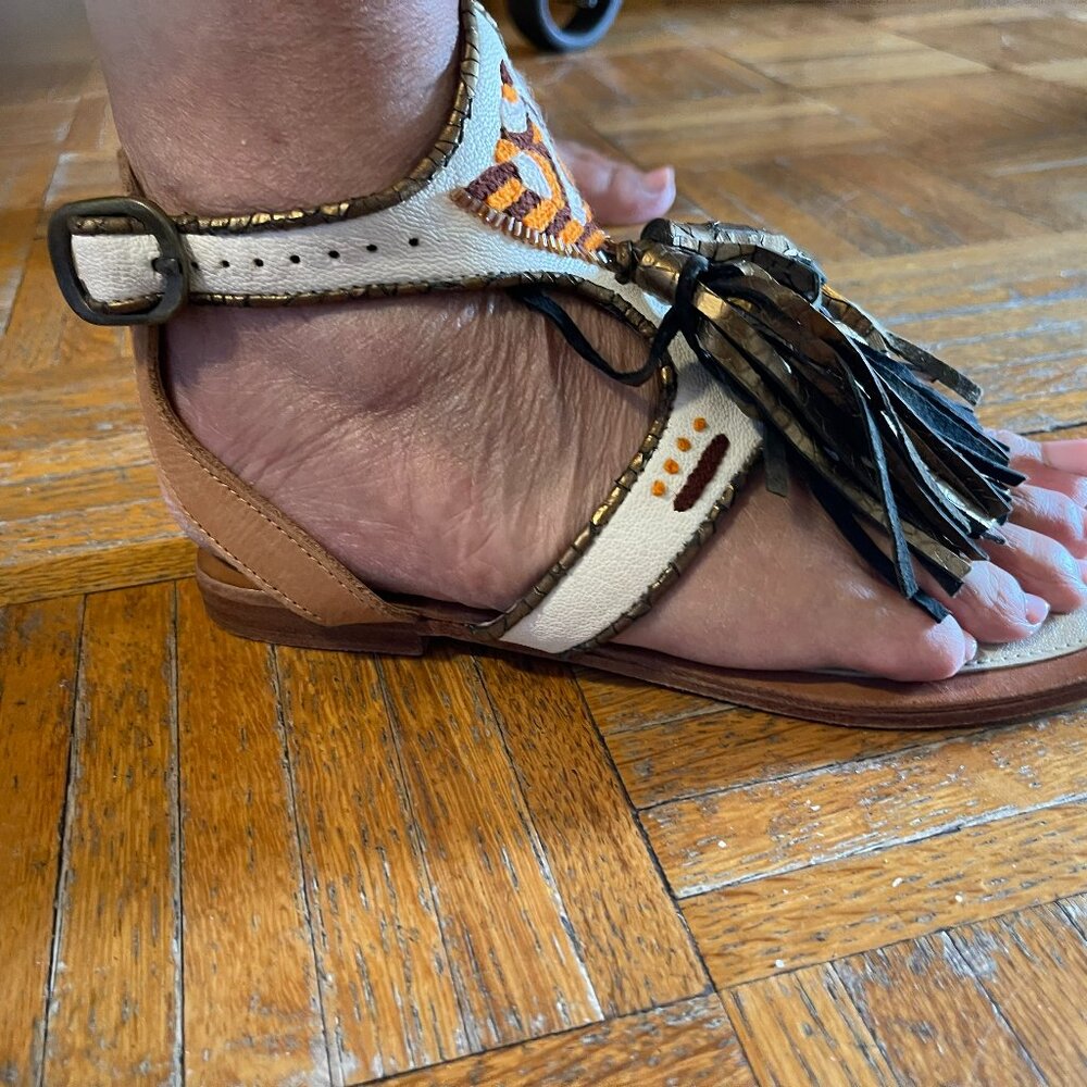 Meher Kakalia Bohemian Fringe leather Sandal - NWOT